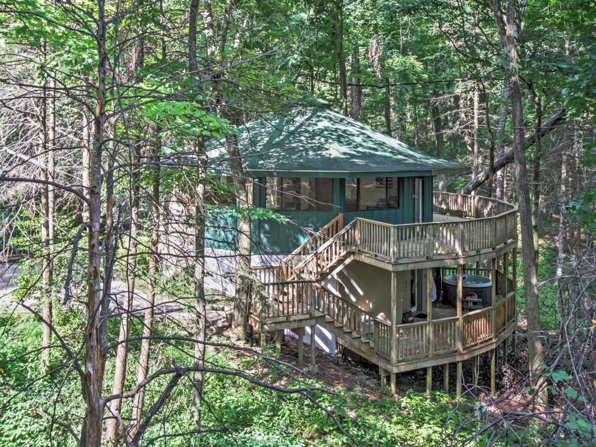 Unique Gatlinburg Cabin Decks, Hot Tub, Fire Pit Eksteriør bilde